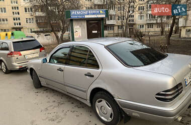 Седан Mercedes-Benz E-Class 1999 в 
