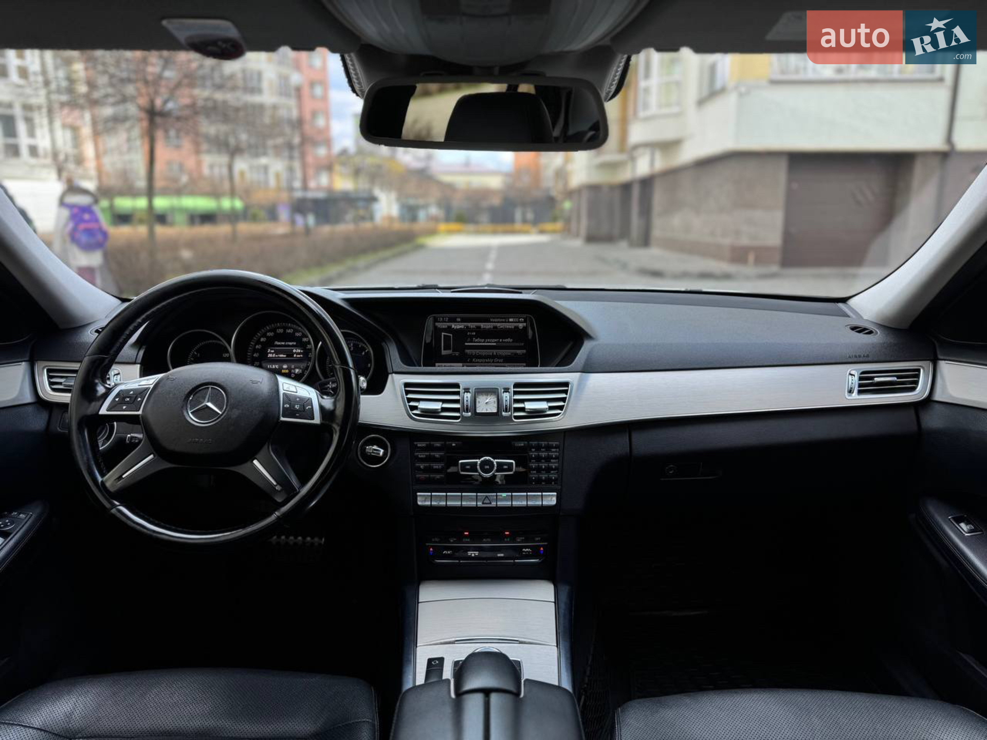 2013 Mercedes-Benz E-klasse - мініатюра 26