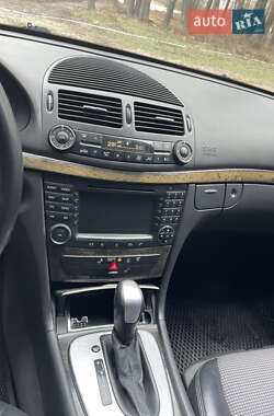 Седан Mercedes-Benz E-Class 2004 в 