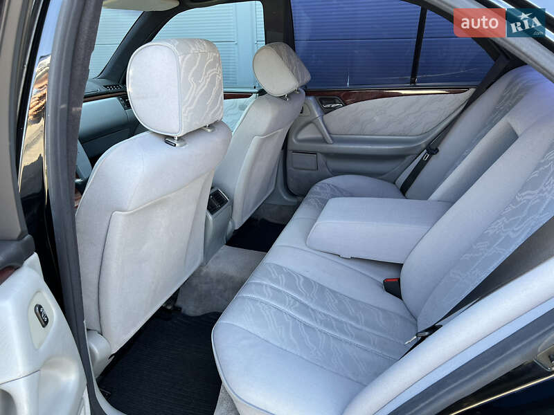 Седан Mercedes-Benz E-Class 1998 в Киеве
