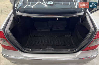 Седан Mercedes-Benz E-Class 2006 в 