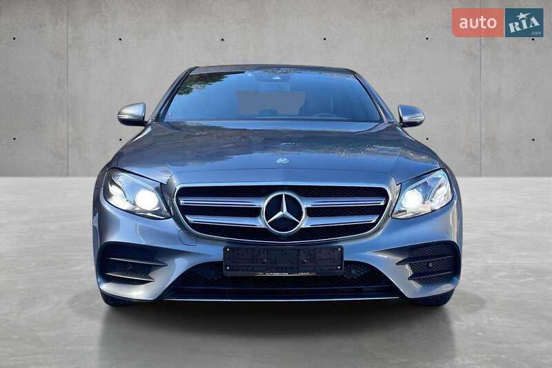 Седан Mercedes-Benz E-Class 2017 в 