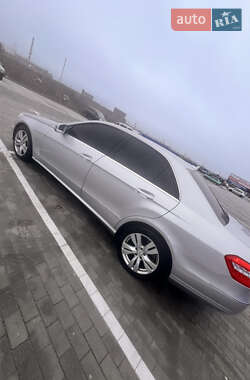 Седан Mercedes-Benz E-Class 2012 в 