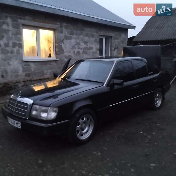Седан Mercedes-Benz E-Class 1990 в Золочеві фото 9 Седан Mercedes-Benz E-Class 1990 в Золочеві