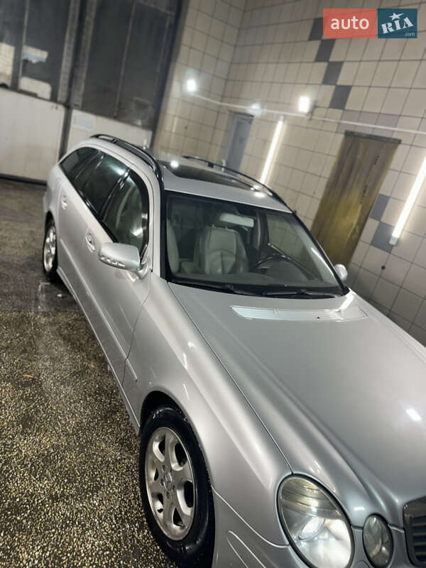Універсал Mercedes-Benz E-Class 2007 в Чернівцях