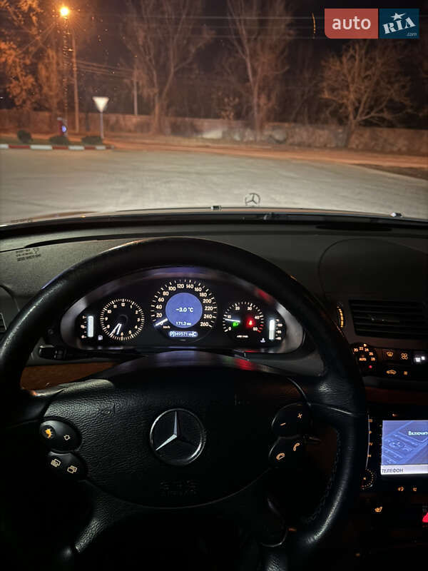 Універсал Mercedes-Benz E-Class 2007 в Чернівцях