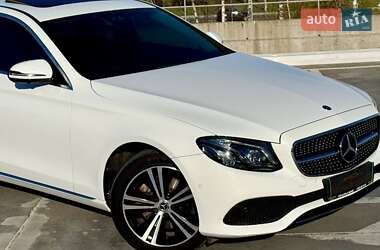 Седан Mercedes-Benz E-Class 2019 в 