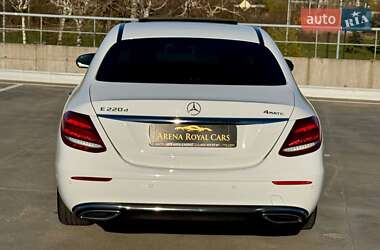 Седан Mercedes-Benz E-Class 2019 в 