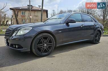Седан Mercedes-Benz E-Class 2010 в 
