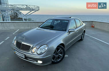Седан Mercedes-Benz E-Class 2003 в 
