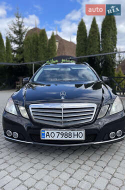 Универсал Mercedes-Benz E-Class 2011 в 