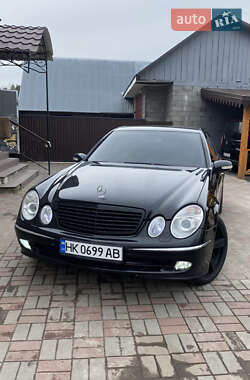 Седан Mercedes-Benz E-Class 2004 в 