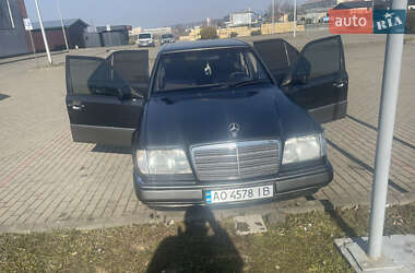 Седан Mercedes-Benz E-Class 1993 в 