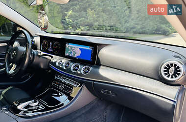 Седан Mercedes-Benz E-Class 2017 в 
