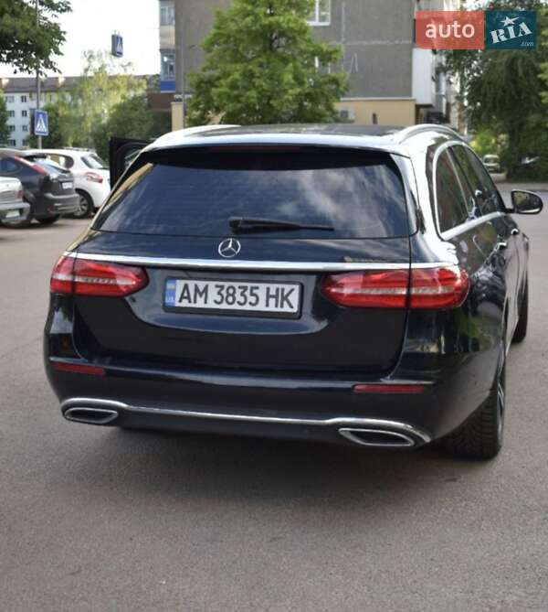 Універсал Mercedes-Benz E-Class 2017 в Житомирі