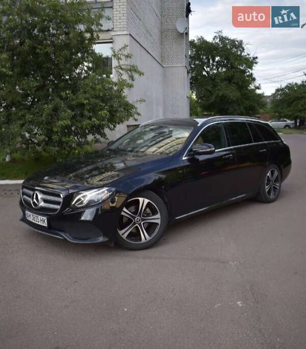 Універсал Mercedes-Benz E-Class 2017 в Житомирі