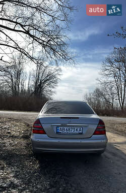 Седан Mercedes-Benz E-Class 2003 в 