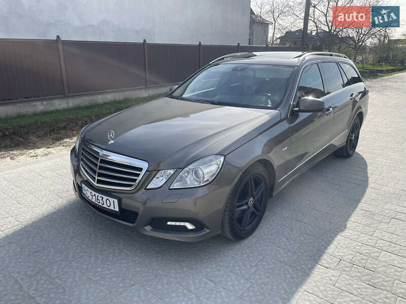 Універсал Mercedes-Benz E-Class 2010 в Львові