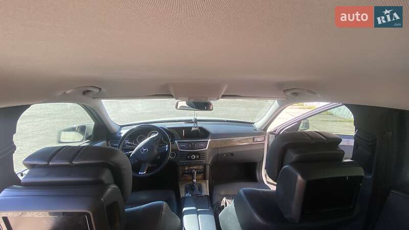 Седан Mercedes-Benz E-Class 2010 в Запоріжжі фото 6 Седан Mercedes-Benz E-Class 2010 в Запоріжжі