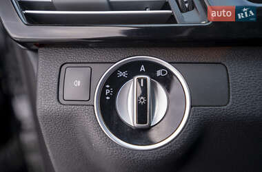 Седан Mercedes-Benz E-Class 2010 в 