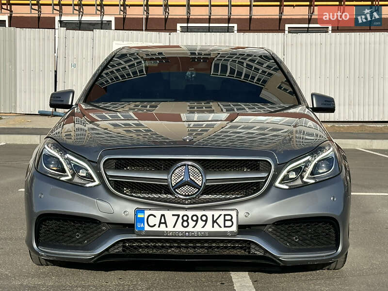 Седан Mercedes-Benz E-Class 2013 в Умані
