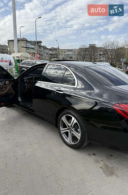 Седан Mercedes-Benz E-Class 2018 в 