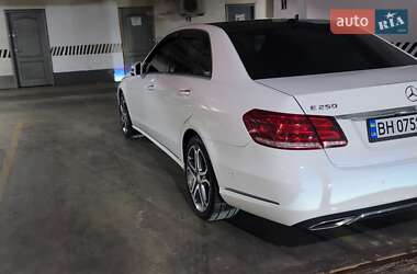 Седан Mercedes-Benz E-Class 2015 в 