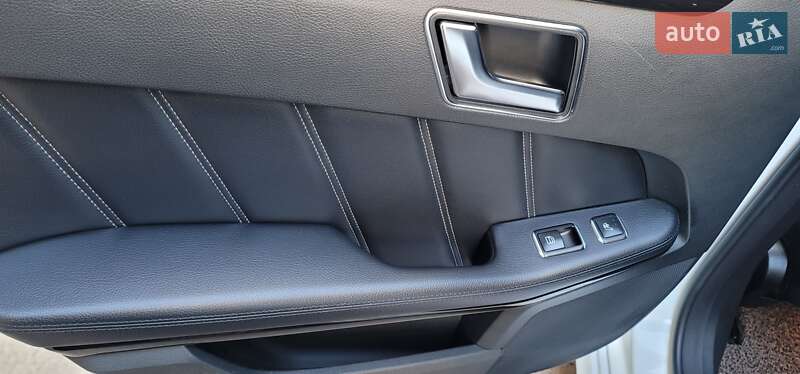 Седан Mercedes-Benz E-Class 2015 в Одесі