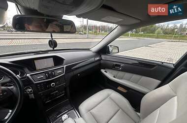 Седан Mercedes-Benz E-Class 2010 в 