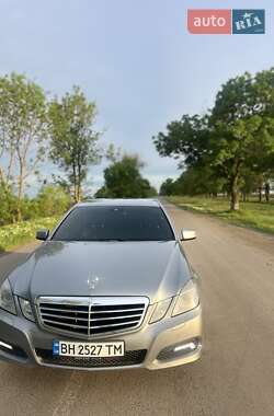 Седан Mercedes-Benz E-Class 2010 в 