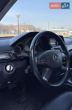 Седан Mercedes-Benz E-Class 2009 в 