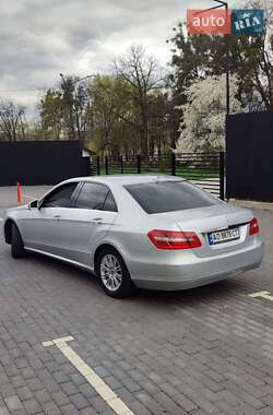 Седан Mercedes-Benz E-Class 2009 в 