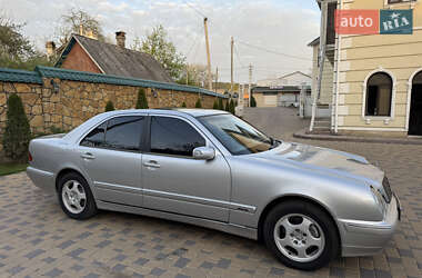Седан Mercedes-Benz E-Class 2001 в 