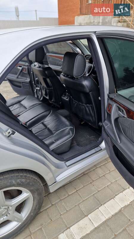 Седан Mercedes-Benz E-Class 2000 в Одесі