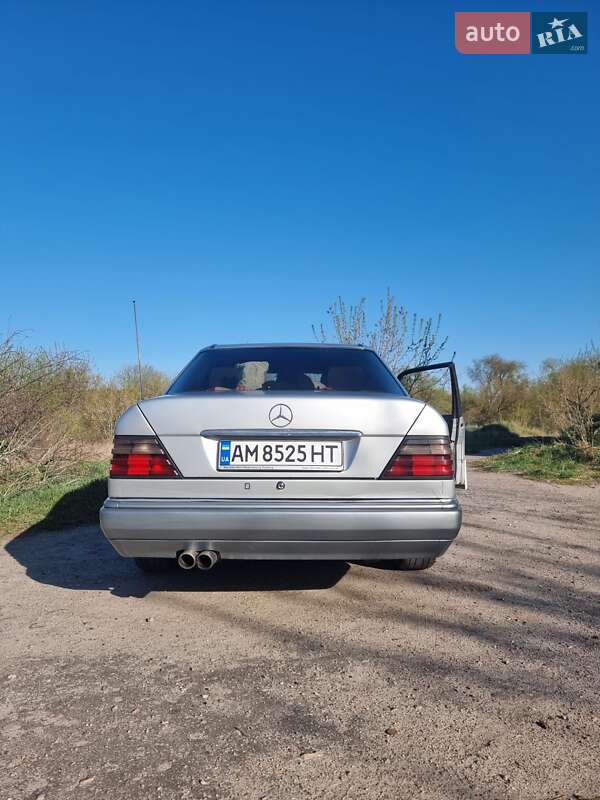 Седан Mercedes-Benz E-Class 1995 в Коростишеві