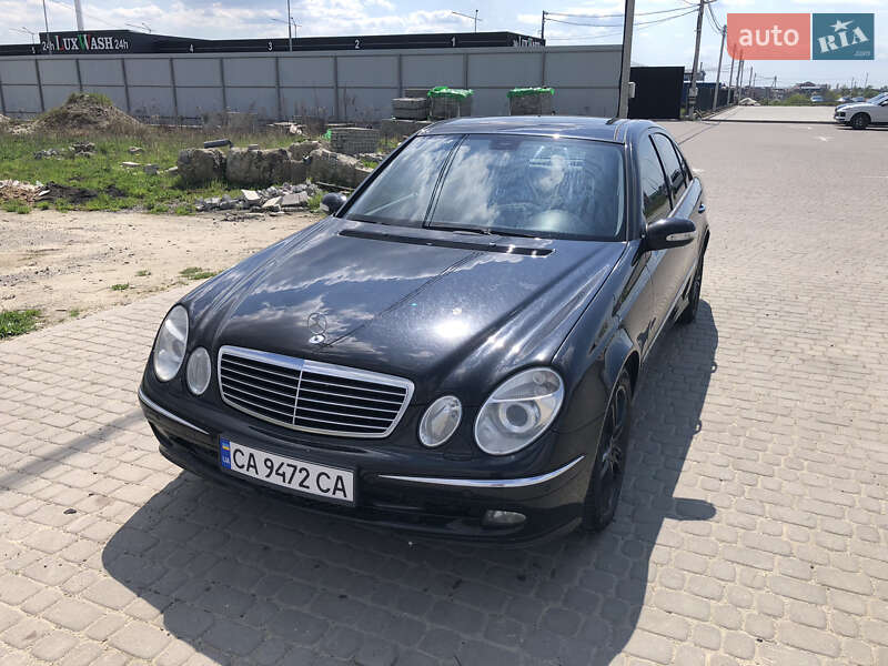 Седан Mercedes-Benz E-Class 2005 в Львові