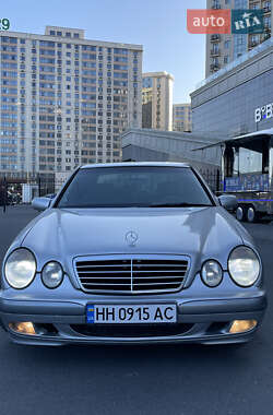 Седан Mercedes-Benz E-Class 1999 в 