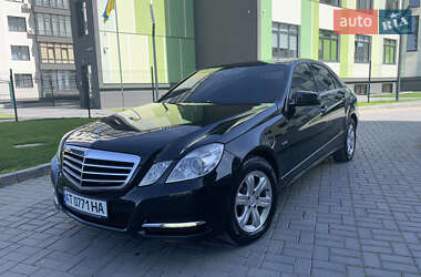 Седан Mercedes-Benz E-Class 2010 в 
