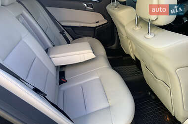 Седан Mercedes-Benz E-Class 2010 в 