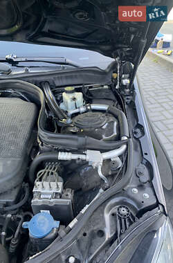 Седан Mercedes-Benz E-Class 2010 в 