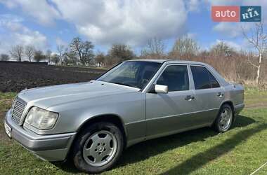 Седан Mercedes-Benz E-Class 1995 в 