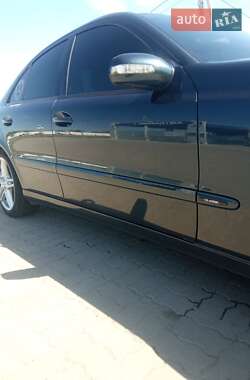 Седан Mercedes-Benz E-Class 2002 в 