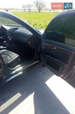 Седан Mercedes-Benz E-Class 2002 в 