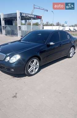 Седан Mercedes-Benz E-Class 2002 в 