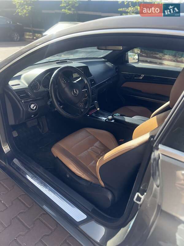 Купе Mercedes-Benz E-Class 2010 в Києві
