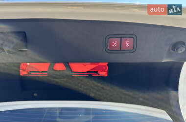 Седан Mercedes-Benz E-Class 2012 в 