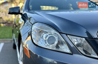 Седан Mercedes-Benz E-Class 2012 в 