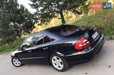 Седан Mercedes-Benz E-Class 2002 в 