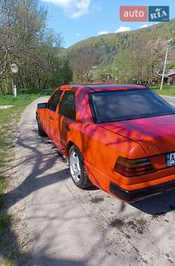 Седан Mercedes-Benz E-Class 1988 в 