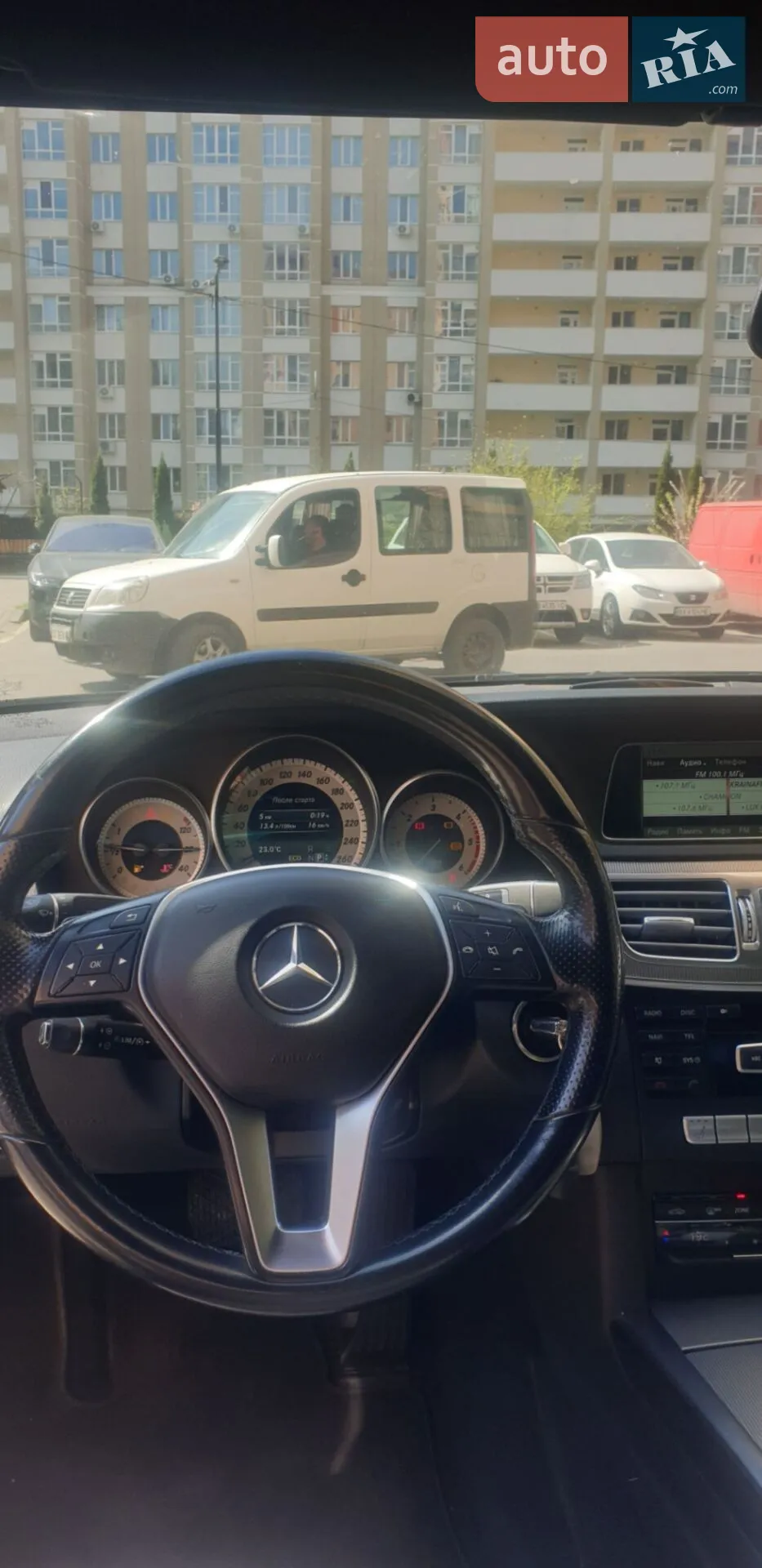 2013 Mercedes-Benz E-klasse - мініатюра 20